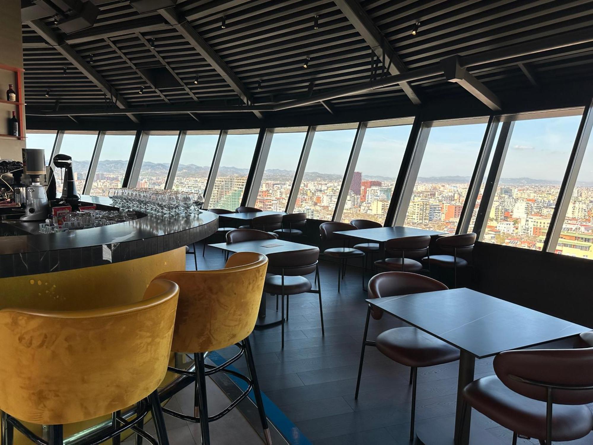 Sky Hotel Tirana Eksteriør billede