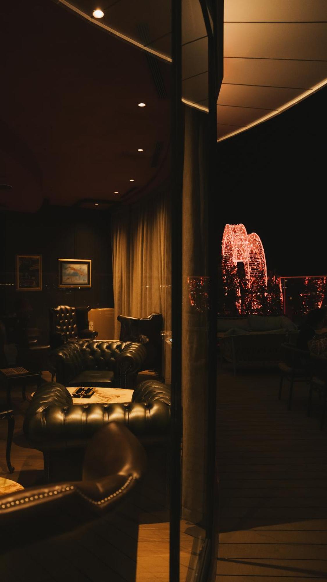 Sky Hotel Tirana Eksteriør billede